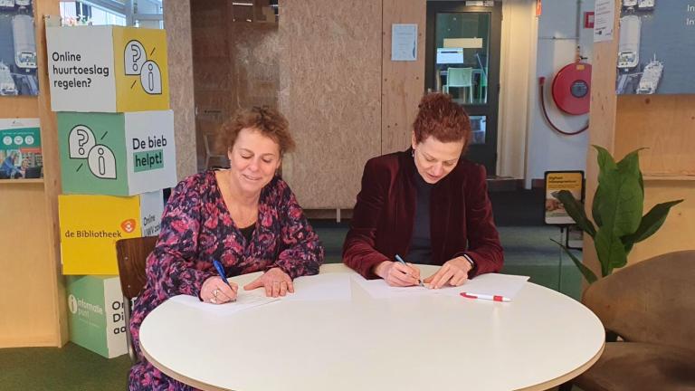 ankie en nina tekenen contract